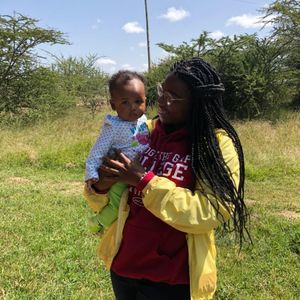 Meet your Posher, Cierra